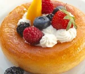 Savarin al rum con panna