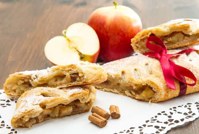 Strudel di mele con pasta sfoglia