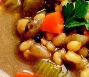 Zuppa di funghi e fagioli