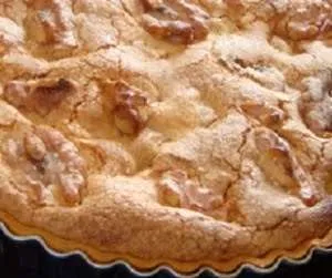 Crostata di noci e crema