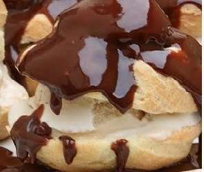 Profiteroles ripieni di panna