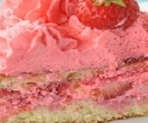 Torta alla crema di fragole