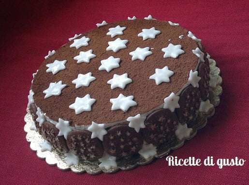 come decorare la torta pan di stelle 