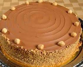 Torta alla nocciola