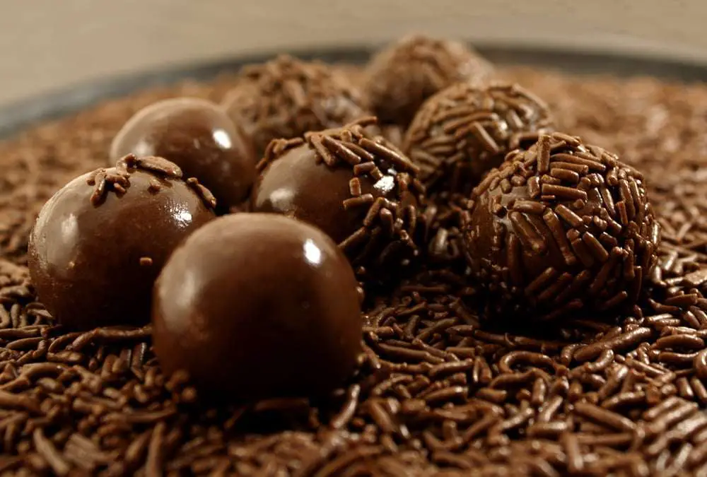Praline al cioccolato: ricetta delle praline con cioccolato o cacao in polvere