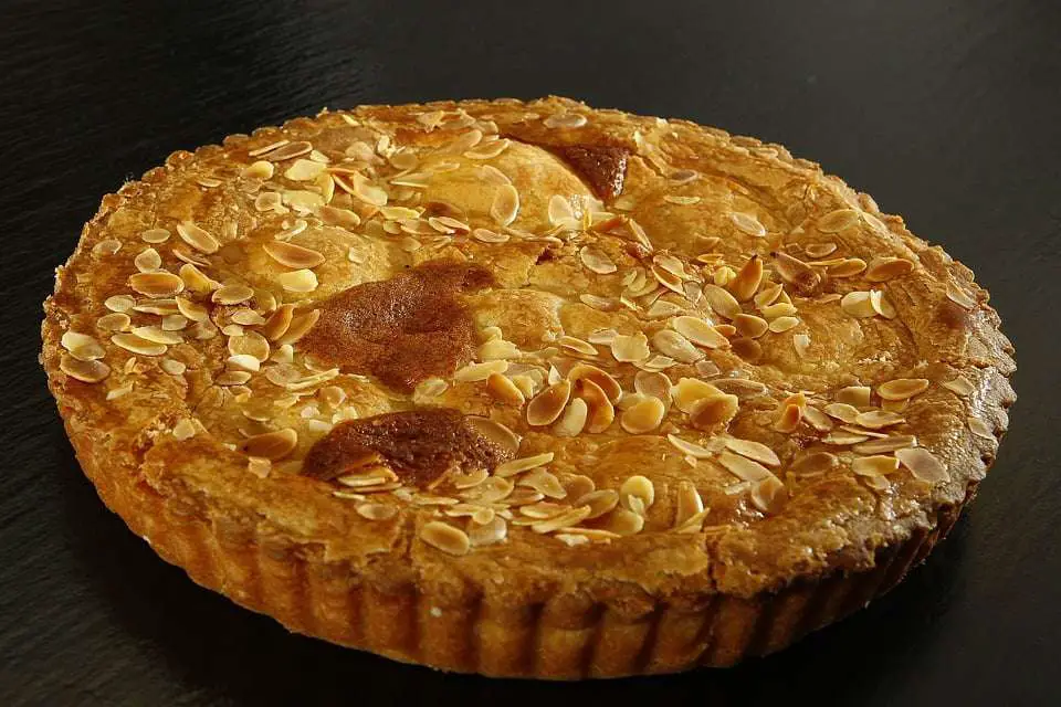 crostata alle mandorle