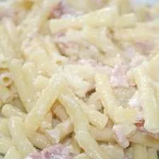 pasta con mascarpone e prosciutto