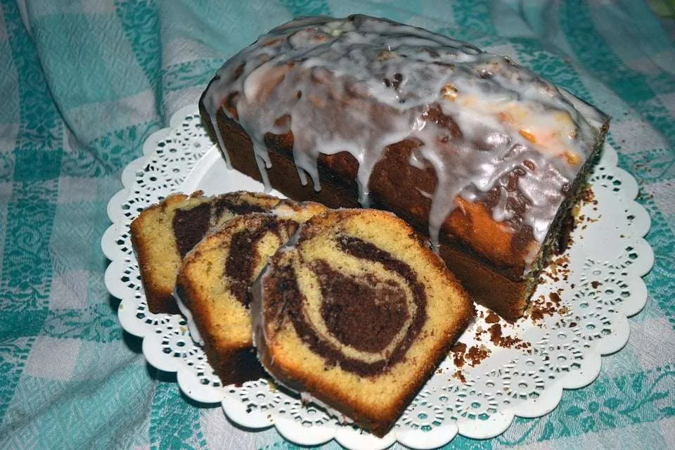 Plumcake variegato al cacao con effetto marmorizzato