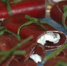 involtini di bresaola con philadelphia e rucola