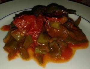 peperoncini verdi con pomodorini