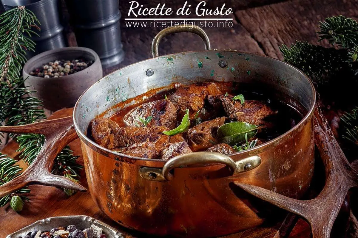 cinghiale in umido ricetta toscana