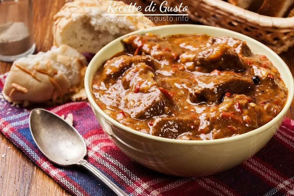 goulash ricetta