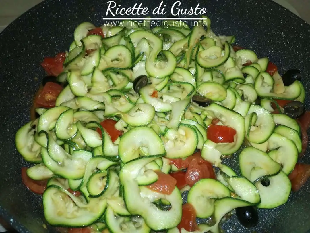 spaghetti di zucchini ricetta dello spaghetto di zucchina