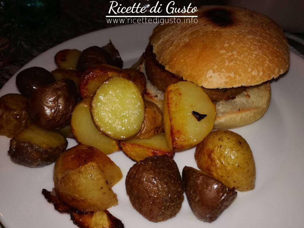 ricetta patate arrosto con buccia