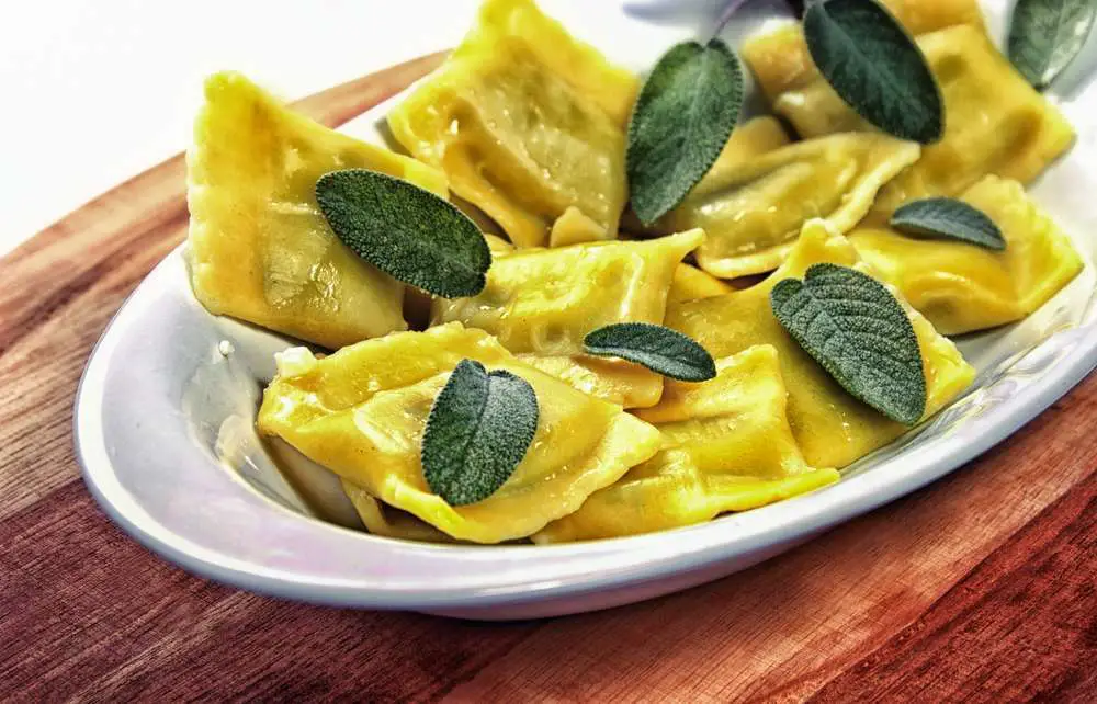 ravioli burro e salvia